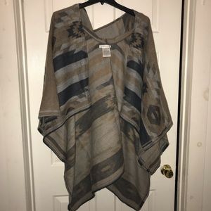 BCBG hooded poncho. Tribal print. Like new
